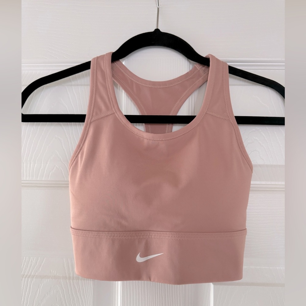 Nike Swoosh Rose Whisper Medium-Support Sports Bra